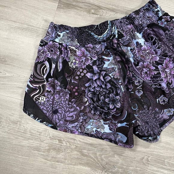 Lululemon Hotty Hot Short Il
*2.5" - Picture 5 of 8